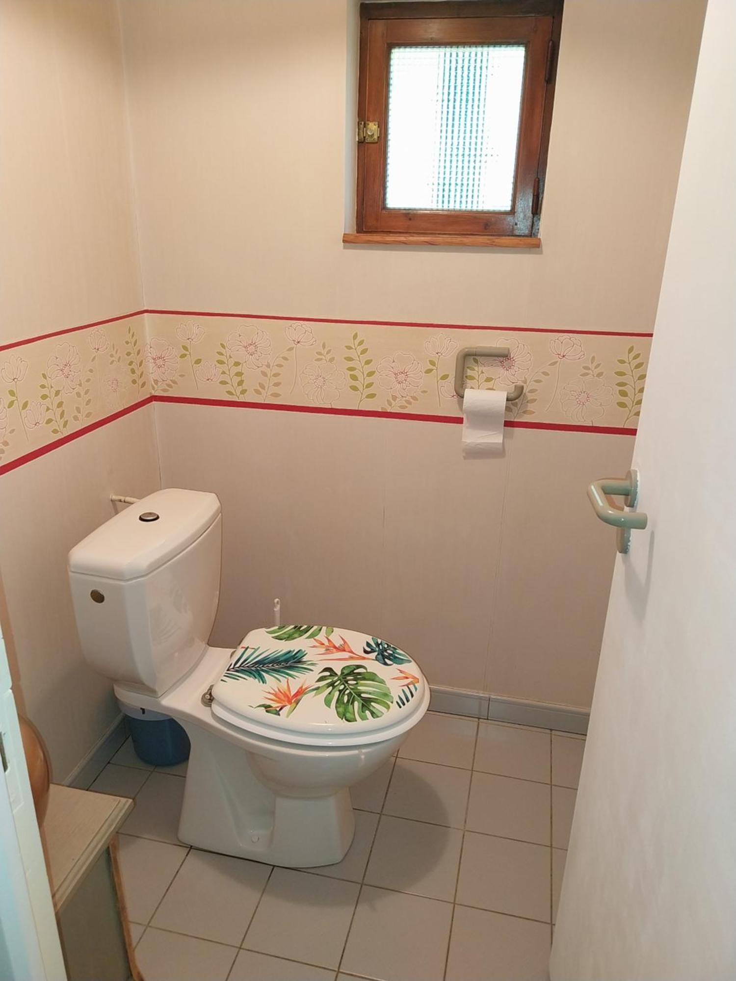 Les Bernus Bed & Breakfast Monfaucon  Luaran gambar